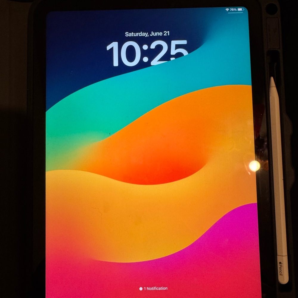 Apple Gold Tablet with Vibrant Display and Thin Bezels